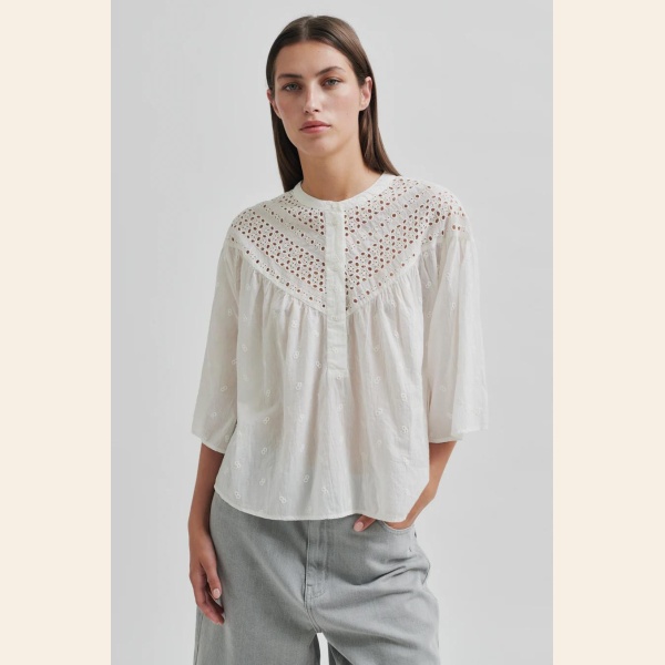 ERICAE BLOUSE WHITE ALYSSUM