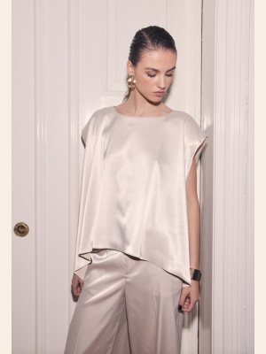 POISE SATIN CAPE TOP