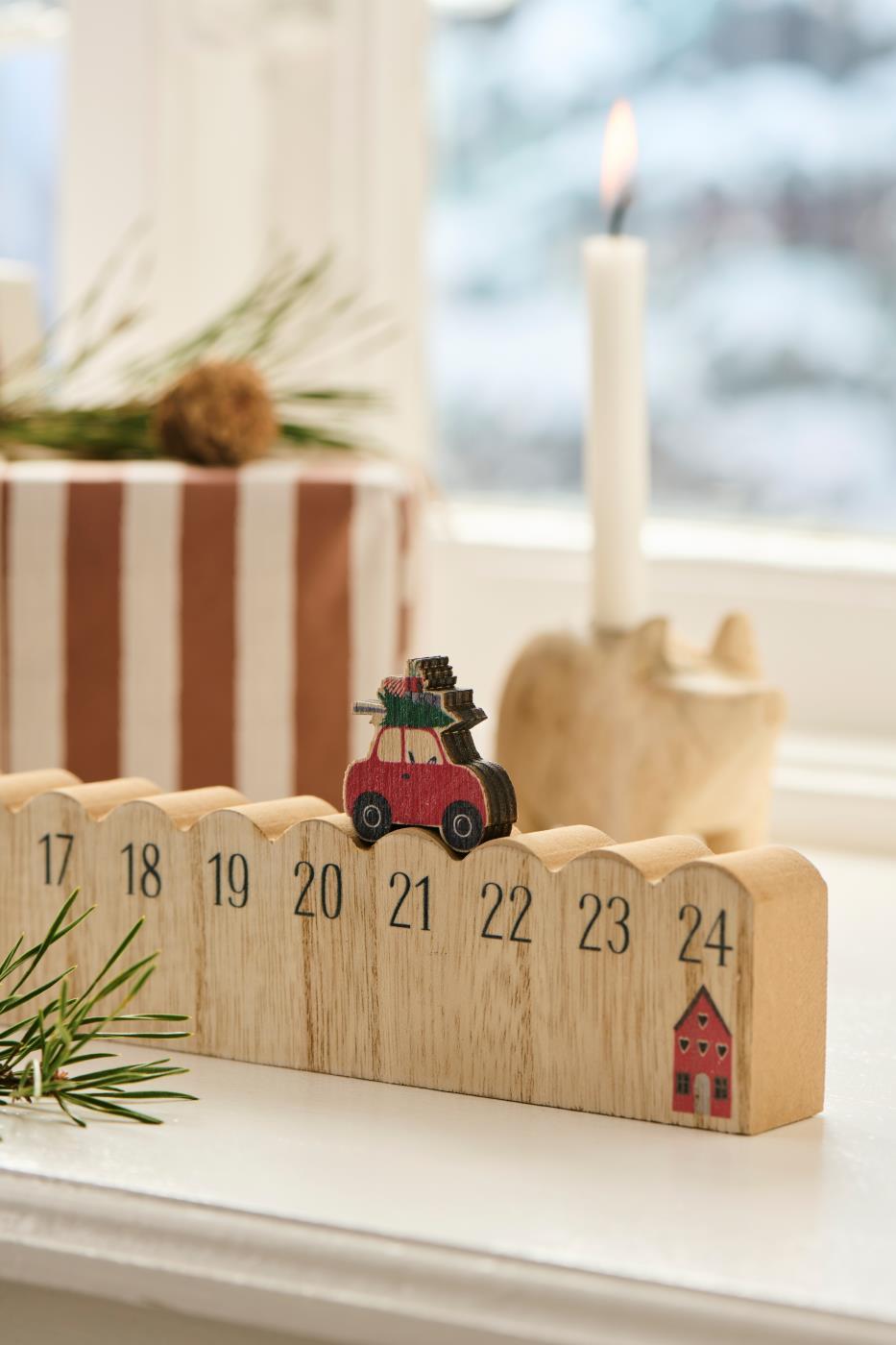 JULEKALENDER 1-24 KJØRENDE BIL