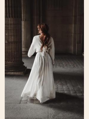 EXTRAORDINARY LONG SKIRT
