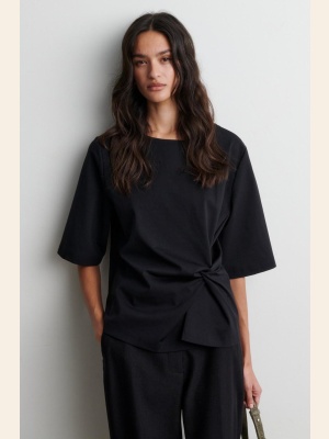 ARKAI DRAPE TEE BLACK