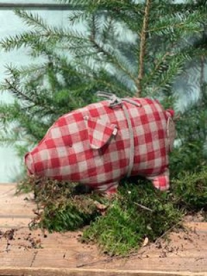 PIG SMALL RED CHECK